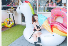 謝天謝地，台灣也有遊泳圈咖啡廳了！這麼可愛好怕整個暑假都訂不到位，可能會天天都想到睡不著耶！-博狗扑克 蜗牛扑克 德州扑克跟我学