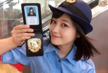 「千年一遇美少女」橋本環奈，穿上警察制服逆天童顏甜死人，「無死角」美顏讓人戀愛！-博狗扑克 蜗牛扑克 德州扑克跟我学