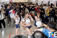 比基尼遊行遶全場 現場粉絲拍到手軟!-博狗扑克 蜗牛扑克 德州扑克跟我学