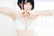 清純系少女也要「奶壓欄杆」!「雪白嫩肉」從縫隙中溢出,無辜表情威力太猛啦!-博狗扑克 蜗牛扑克 德州扑克跟我学