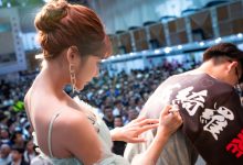 男女通吃！暗黑女神「明日花綺羅」大送福利　台下一片黑海齊喊：「KIRARA！」-博狗扑克 蜗牛扑克 德州扑克跟我学