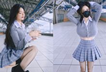 高鐵月台閃光大車燈！「霍萱」蹲下喝咖啡又「露餡蜜桃臀」-博狗扑克 蜗牛扑克 德州扑克跟我学