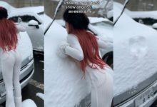 這個雪天使太辣！巨乳小精靈Bebe韶瑄掀衣趴雪上壓出深邃乳拓-博狗扑克 蜗牛扑克 德州扑克跟我学