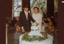【EV扑克】美国夫妇结婚蛋糕吃49年, 酸了这是什么神仙爱情-博狗扑克 蜗牛扑克 德州扑克跟我学