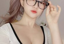 火車遇「超甜美辣妹」飽滿視角真迷人!極品顏值氣質滿分-博狗扑克 蜗牛扑克 德州扑克跟我学