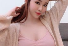 馬來西亞天氣太熱，妹子衣服穿不住！乳量豐滿妹子最愛細肩帶背心，滿到要掉出來啦！-博狗扑克 蜗牛扑克 德州扑克跟我学