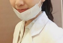 掛號櫃檯又爆炸了啦!一張照片讓你想受傷「甜美物理治療師」讓網友五十肩發作-博狗扑克 蜗牛扑克 德州扑克跟我学