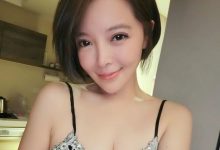 「Ｅ奶」書法家長輩大到好緊繃，又白又嫩的兩顆「大麻糬」可以當課後點心嗎…-博狗扑克 蜗牛扑克 德州扑克跟我学