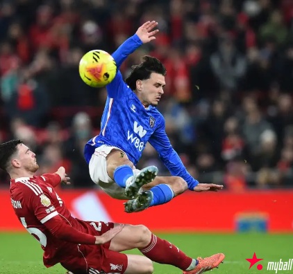 迈博体育：英超-维尔茨造乌龙范迪克致丢球