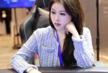 【EV扑克】DPC圆梦杯长乐站｜对话Nicky：赛场上的“红龙倩影”；开幕赛141人参赛 RongHui Chen41w领跑23人晋级决赛-博狗扑克 蜗牛扑克 德州扑克跟我学