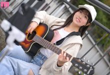 (MIFD-724)实在太穷了！街头歌手「白宫萌」牙一咬就拍A片惹！-博狗扑克 蜗牛扑克 德州扑克跟我学