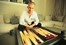 【EV扑克】“我就是个蠢货”——Gus Hansen 的崩塌与重生,从赌桌之神到输光数百万-博狗扑克 蜗牛扑克 德州扑克跟我学