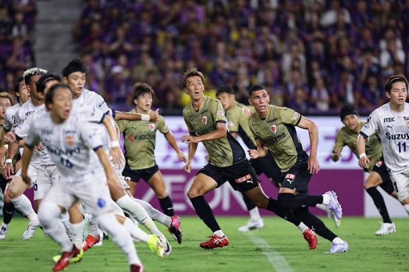 足球比赛赔率异动全解析：从原因识别到策略应用