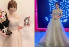 「甜心Q匠」樂捧JKF百大女郎獎杯，氣質禮服藏不住「美乳細腰」曲線好迷人-博狗扑克 蜗牛扑克 德州扑克跟我学