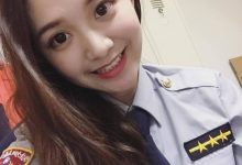 台南最正女警「桃桃」上胸大到把警察制服撐爆,超萌大眼還有深邃事業線:好想被盤查…-博狗扑克 蜗牛扑克 德州扑克跟我学