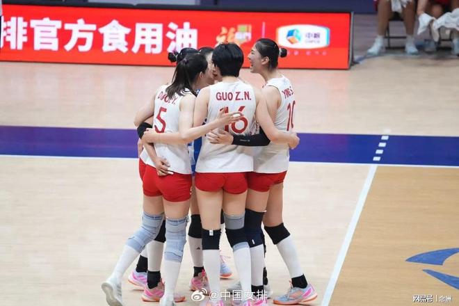 女排亚锦赛决赛中国2-3惜败泰国,惠若琪赛后点评:对手更亚洲化,我们需提升应变与强度