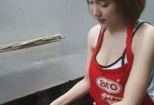 天菜!「小吃攤巨乳妹」穿著緊身小背心害客人覺得「好緊」,私下穿著更是大尺度!-博狗扑克 蜗牛扑克 德州扑克跟我学